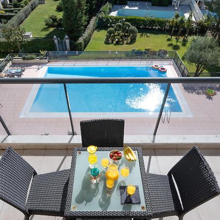 Nemea Appart Hotel Le Lido Cagnes Sur Mer Exteriör bild