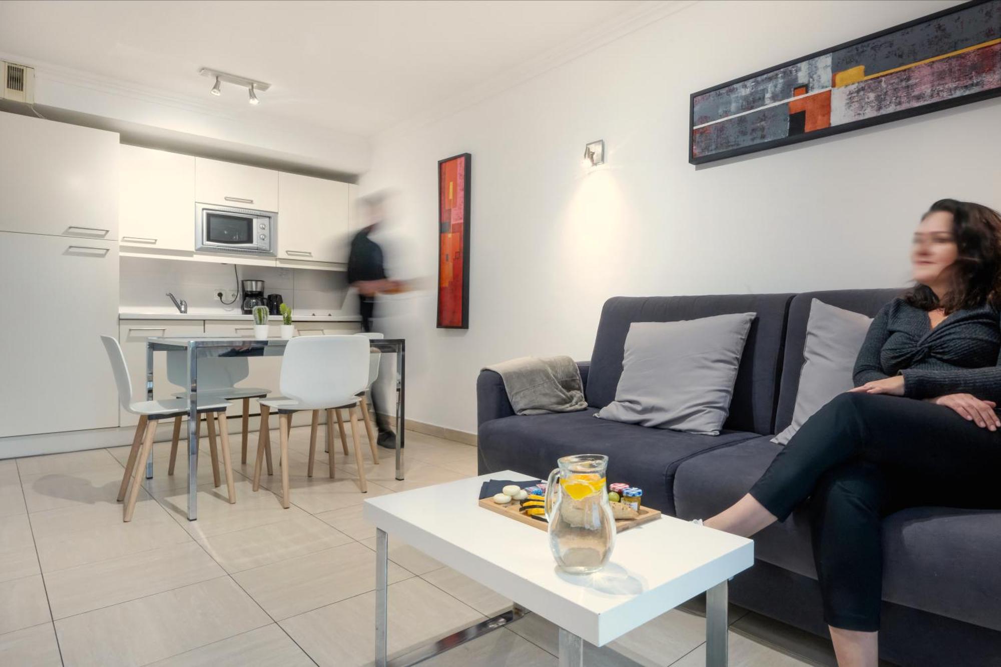 Nemea Appart Hotel Le Lido Cagnes Sur Mer Exteriör bild