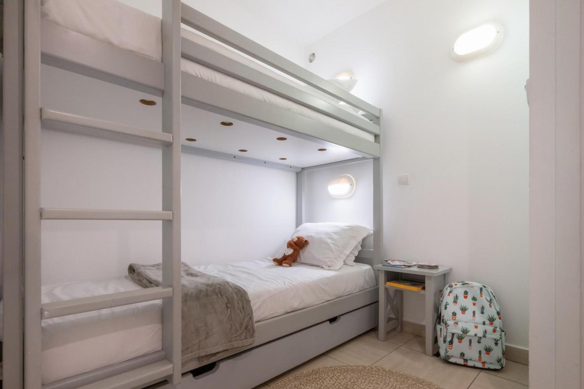 Nemea Appart Hotel Le Lido Cagnes Sur Mer Exteriör bild